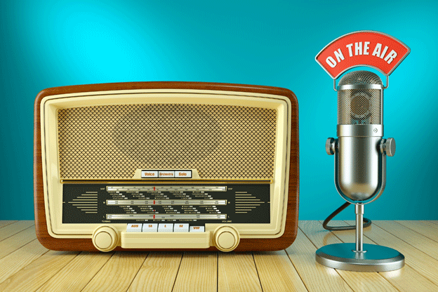 Old-timey radio and microphone